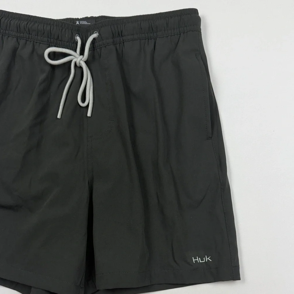 Huk Charcoal Gray Drawstring Shorts Men’s Small!